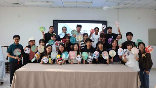 泰国师生研学团走进华北理工大学