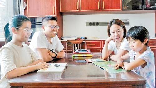 唐山市加强家庭家教家风建设 让家风之花结出文明之果