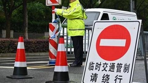 пڼ䣬ͤ·νͨƣ