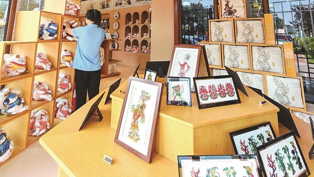 ​唐山皮影主题乐园：让非遗在孩子的笑声里“活”起来