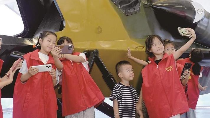 唐山市中小学生航空航天书画摄影大赛评选揭晓