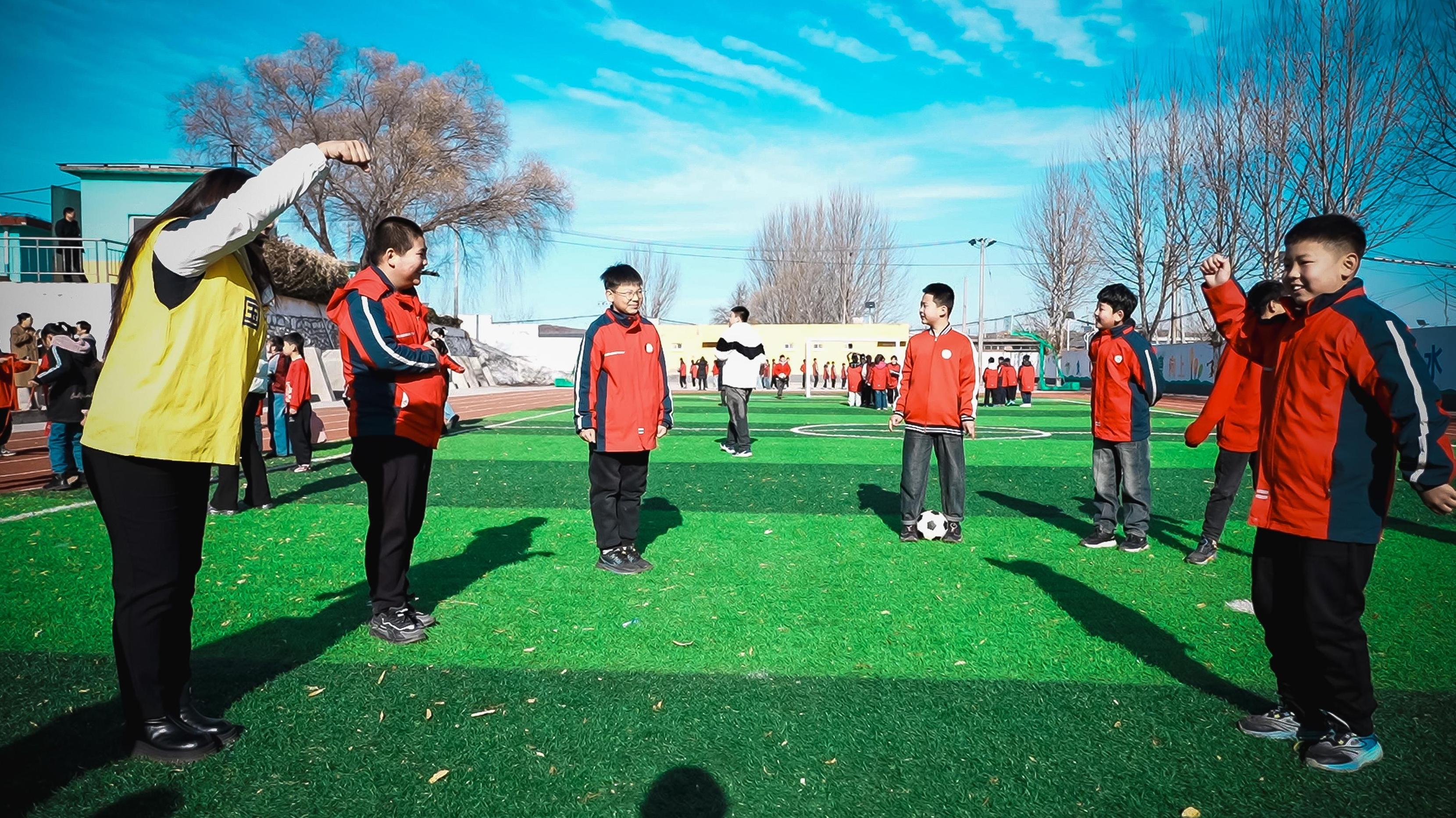 “冀益唐馨·情暖滦州”雏燕课堂志愿服务活动走进校园