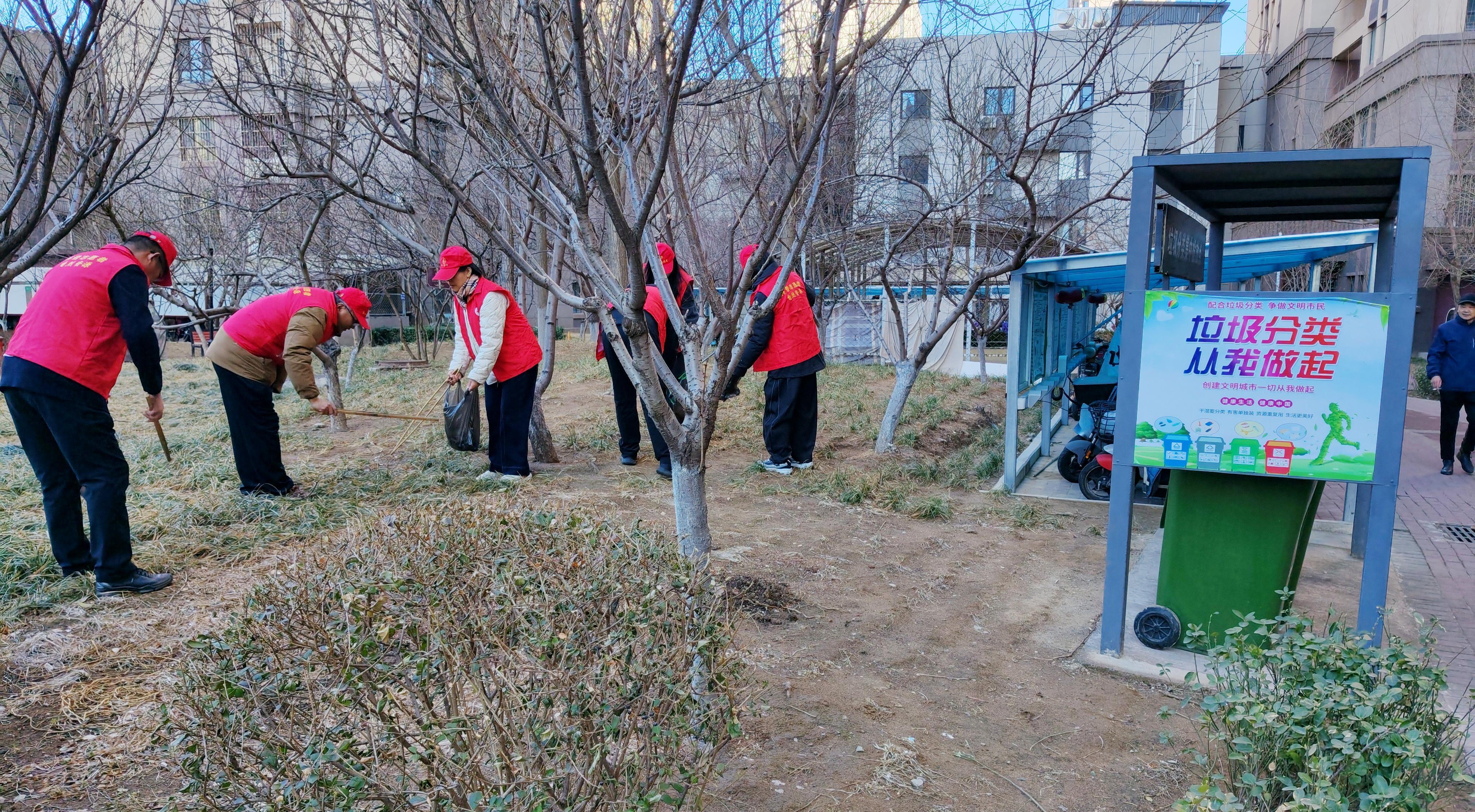 志愿服务进社区 贴心服务暖民心