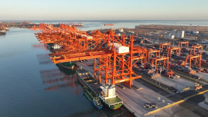 唐山港京唐港区：二代“机器狗”上岗 港口运营更智慧