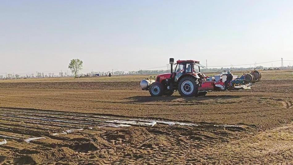 “北斗”农机显身手