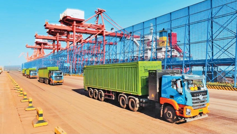 唐港集团新港湾集装箱集卡车安全运行系统投用