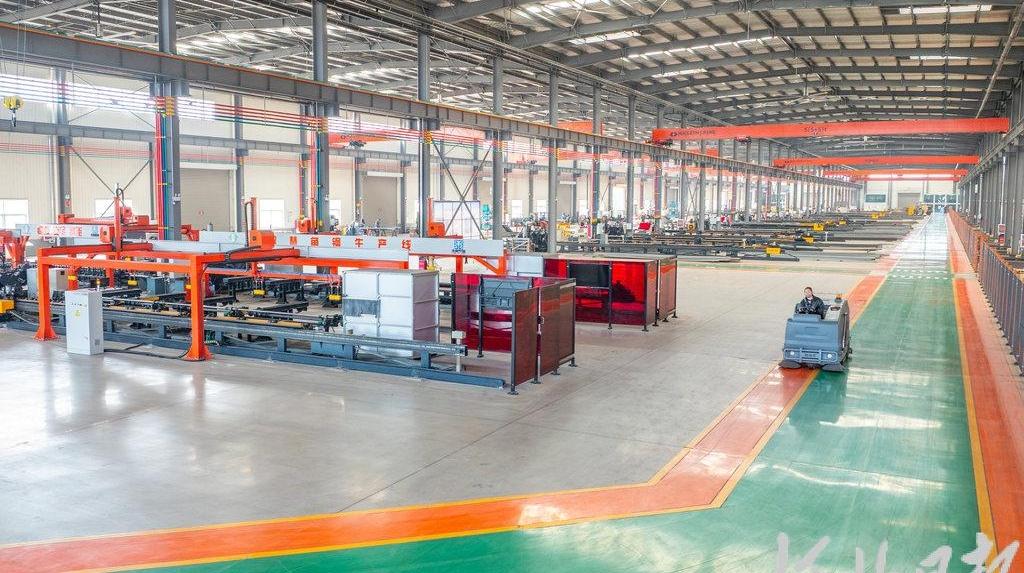 就地取材，每年“吃钢”60多万吨！唐山铁塔“智造”基地加速崛起